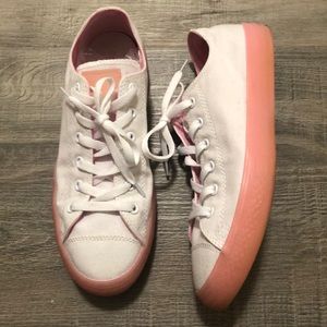 Converse sneakers us 8